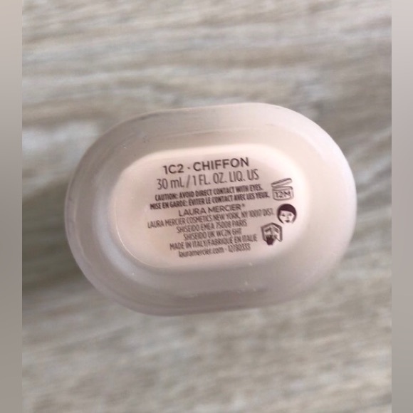 LAURA MERCIER Real Flawless Weightless Foundation - NEW WITHOUT BOX - Picture 5 of 6